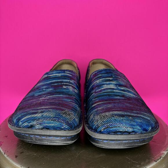 Alegria Debra Wavy Navy Leather Slip-On Loafer Sz 41 - Picture 2 of 9